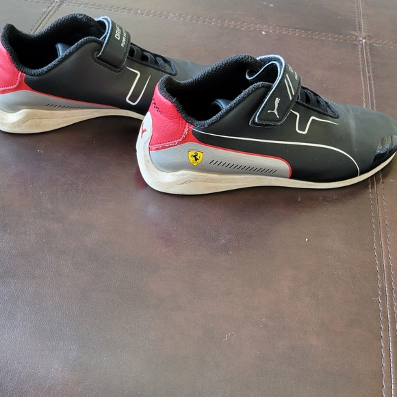 Puma Ferrari sneakers size 2.5C - Picture 4 of 7